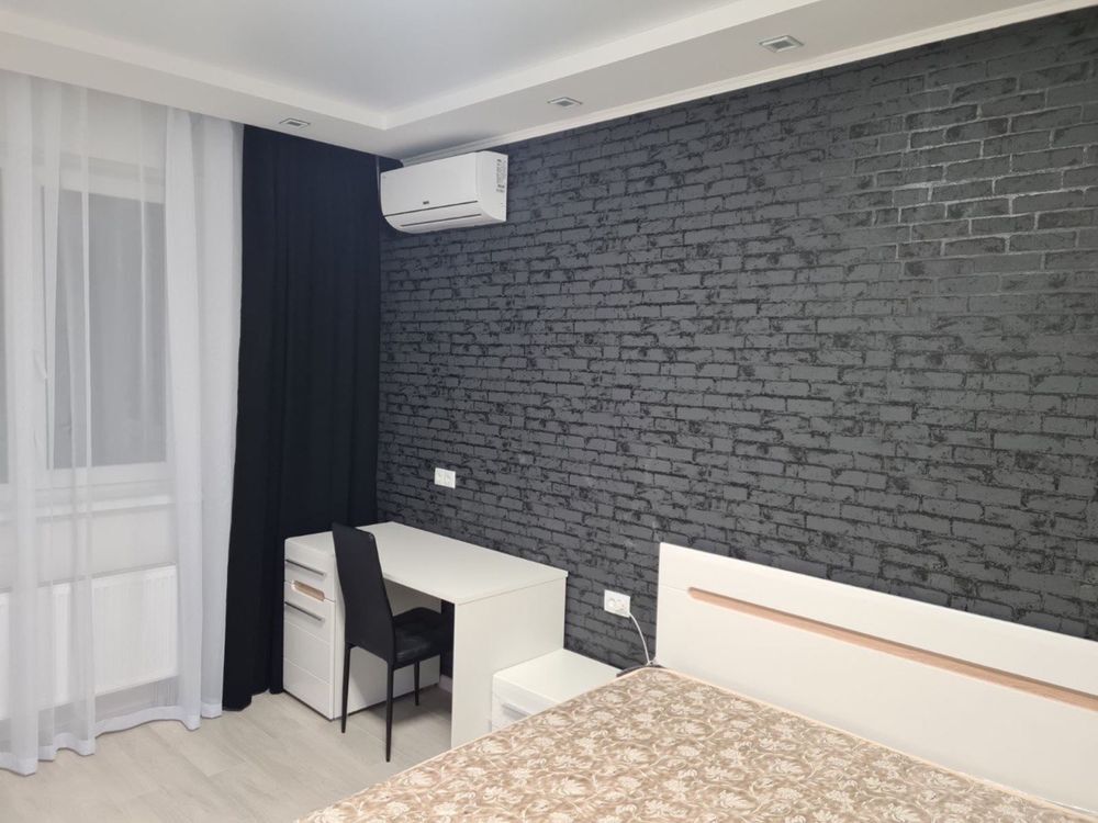 Продажа 2-комнатной квартиры 42 м²