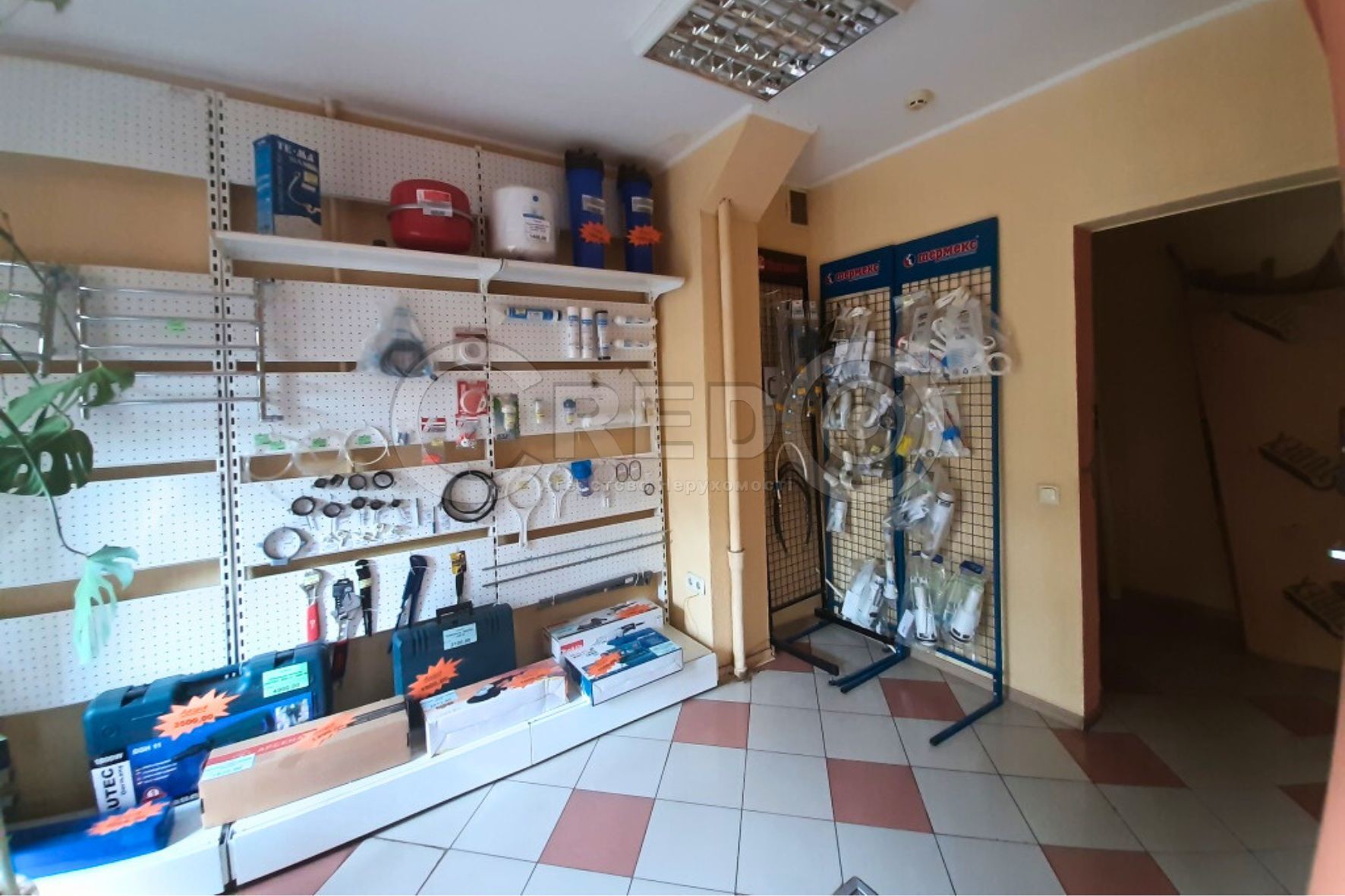 Продаж торговельного приміщення 113.8 м², Івана Авраменка вул.