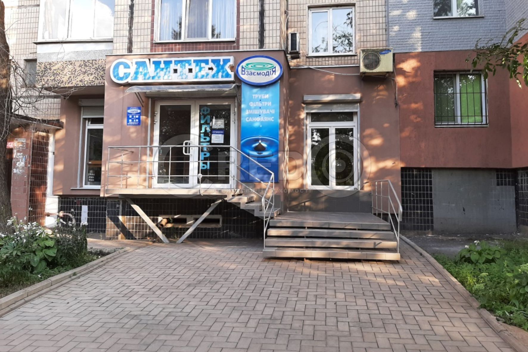 Продаж торговельного приміщення 113.8 м², Івана Авраменка вул.