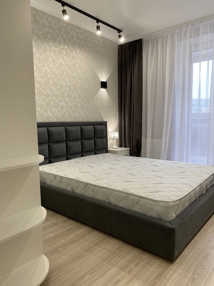 Продаж 1-кімнатної квартири 55 м²