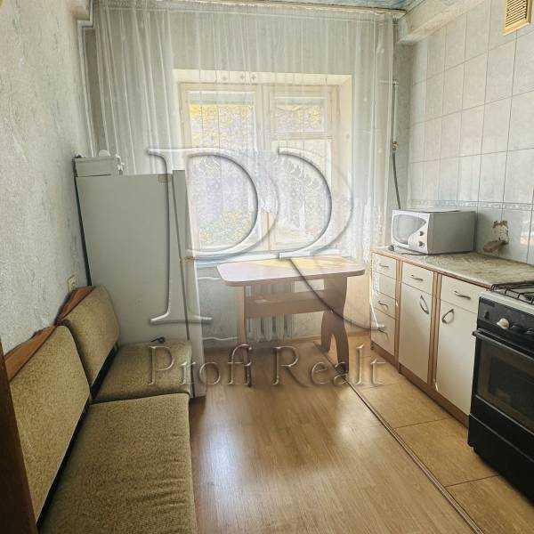 Продаж 3-кімнатної квартири 49 м², Героїв Севастополя вул., 13