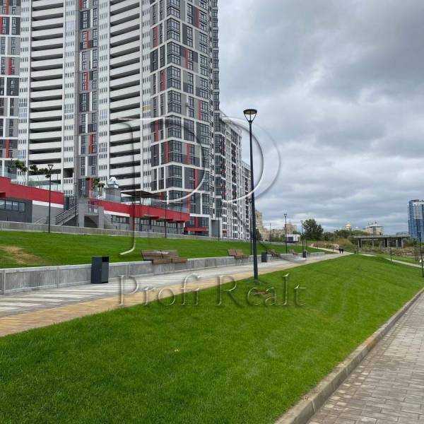 Продажа 3-комнатной квартиры 108 м², Никольско-Слободская ул., 8