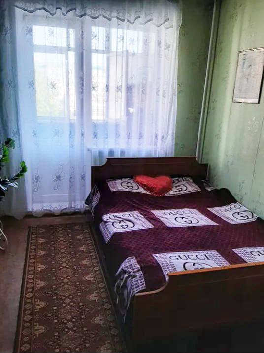 Продажа 4-комнатной квартиры 83 м², Заливная ул.