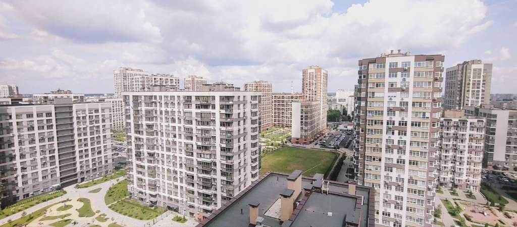 Продажа 3-комнатной квартиры 104.6 м², Александра Олеся ул., 2Б