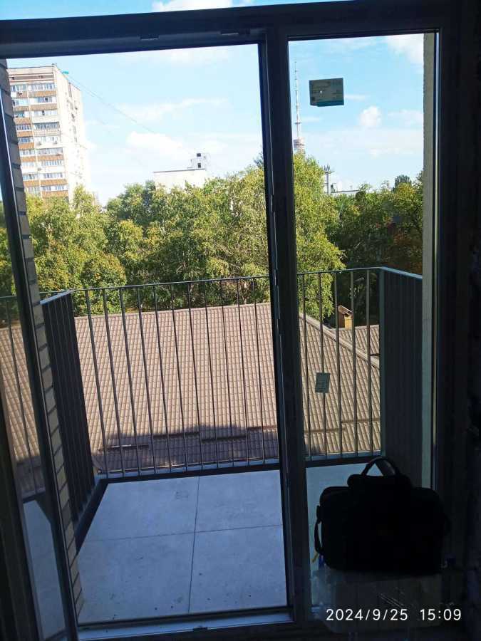 Продажа 2-комнатной квартиры 76 м², Вавиловых ул., 9