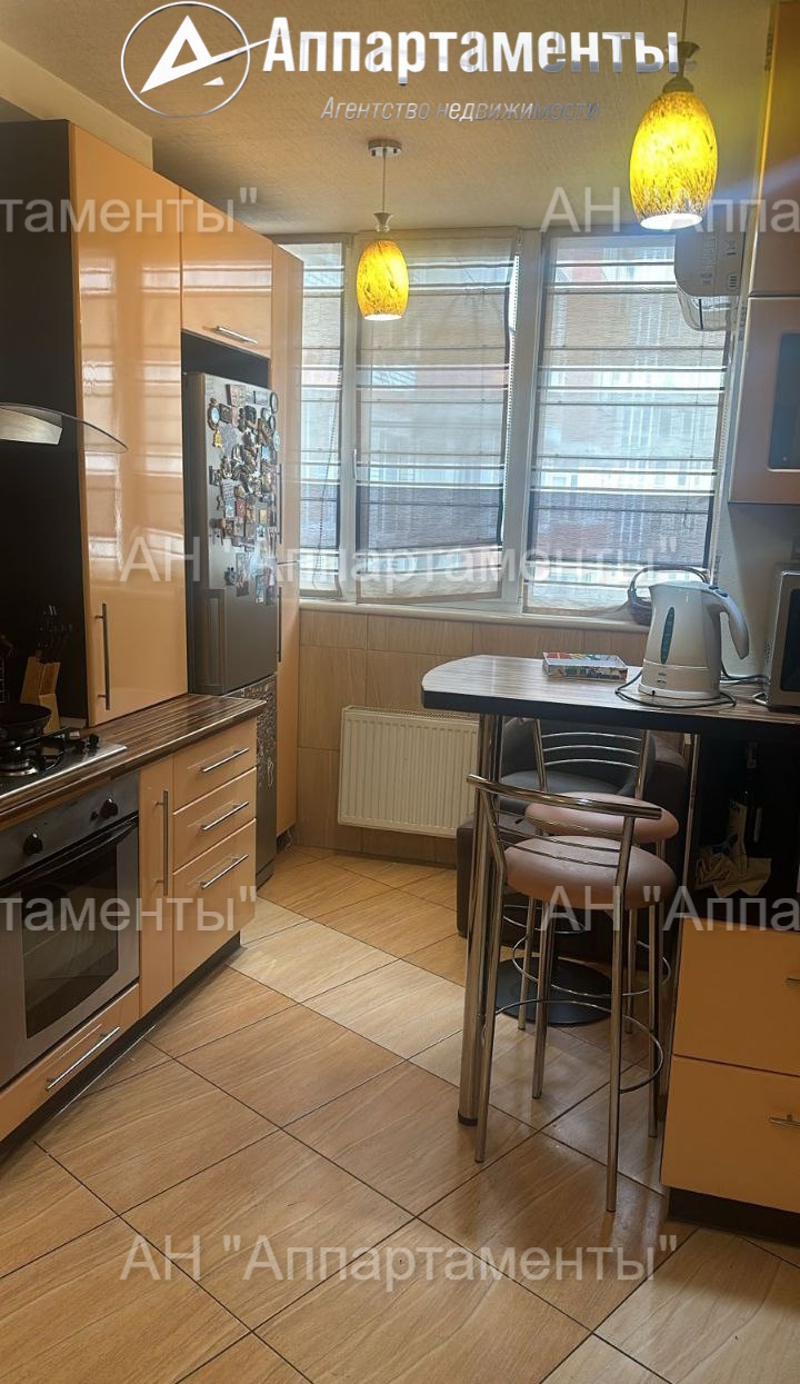 Оренда 2-кімнатної квартири 90 м², Сухумська вул., 24