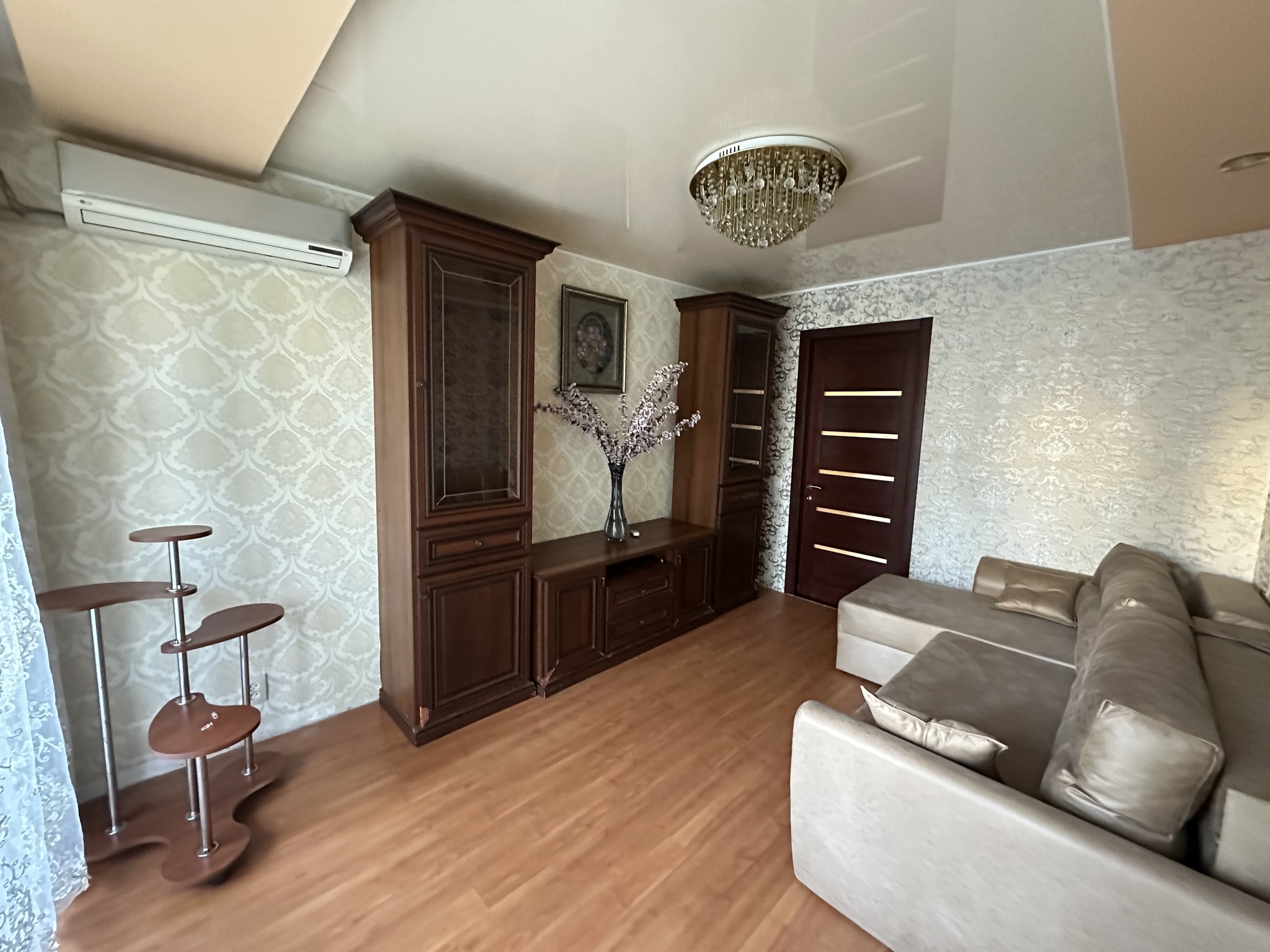 Продаж 3-кімнатної квартири 64 м², Богомаза вул., 188