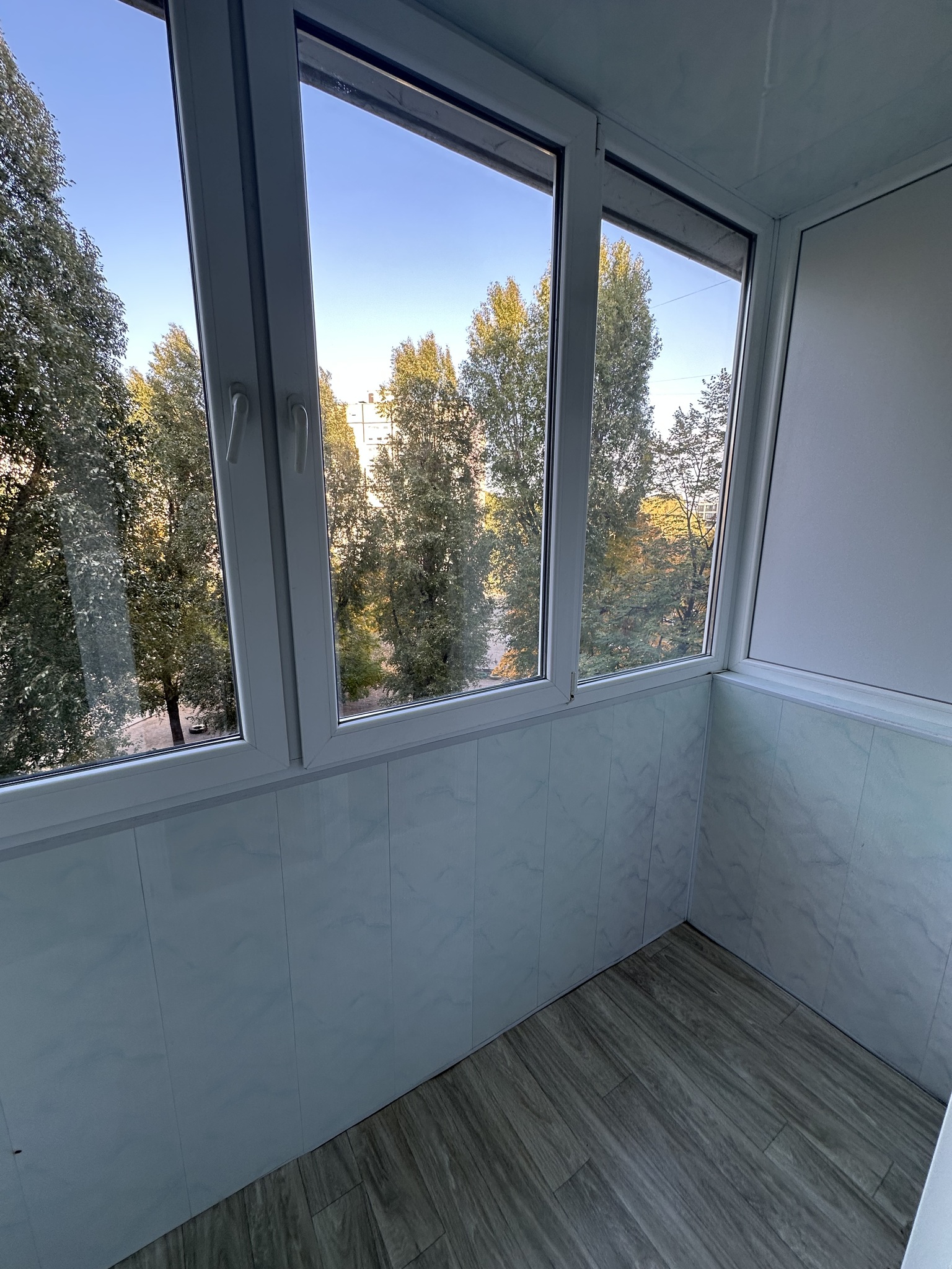 Продаж 3-кімнатної квартири 64 м², Богомаза вул., 188