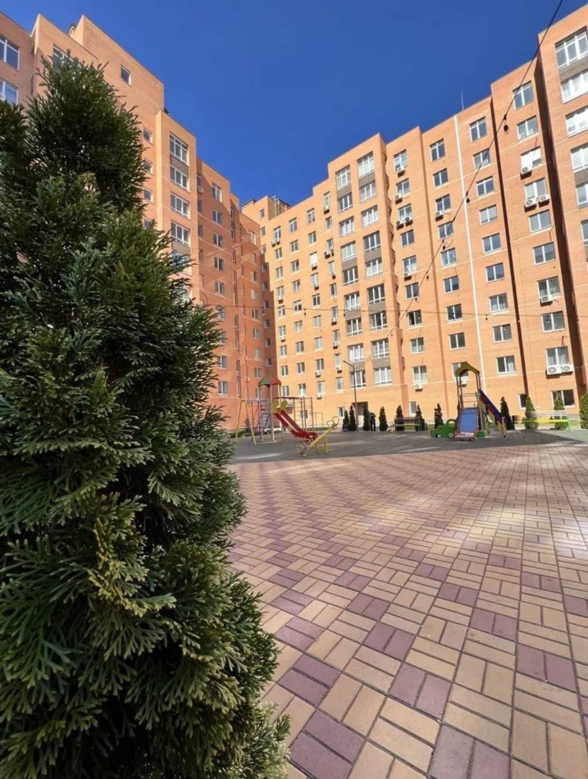 Продаж 2-кімнатної квартири 47.8 м², Миру просп., 2К