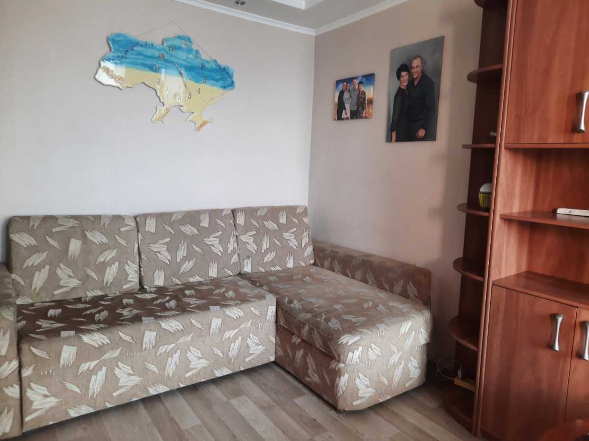 Продажа 2-комнатной квартиры 48 м², Маршала Малиновского ул., 1