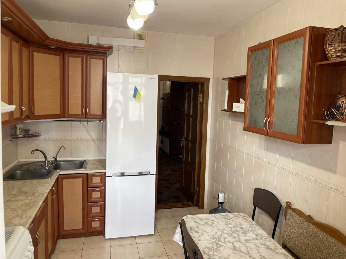 Продаж 2-кімнатної квартири 75 м², Урлівська вул., 8А