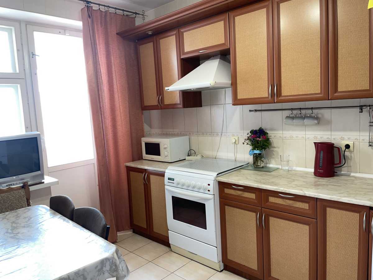 Продаж 2-кімнатної квартири 75 м², Урлівська вул., 8А