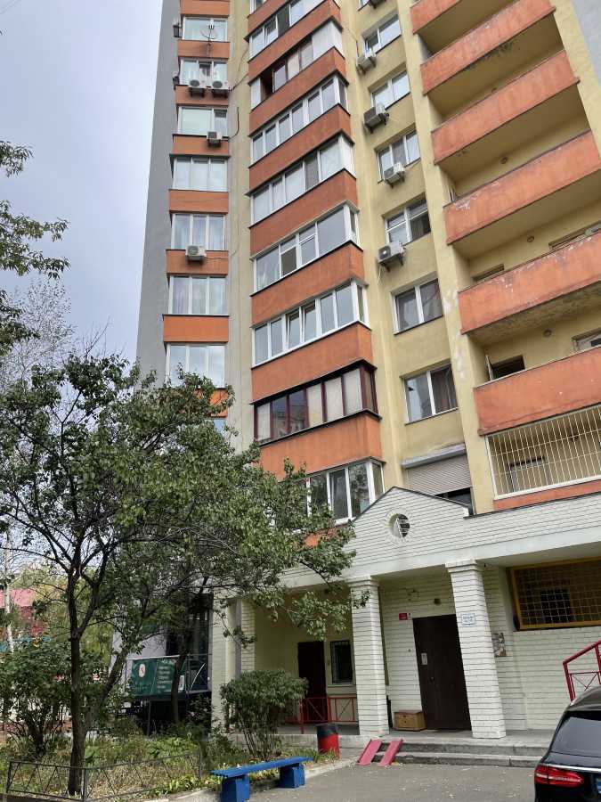 Продаж 2-кімнатної квартири 75 м², Урлівська вул., 8А