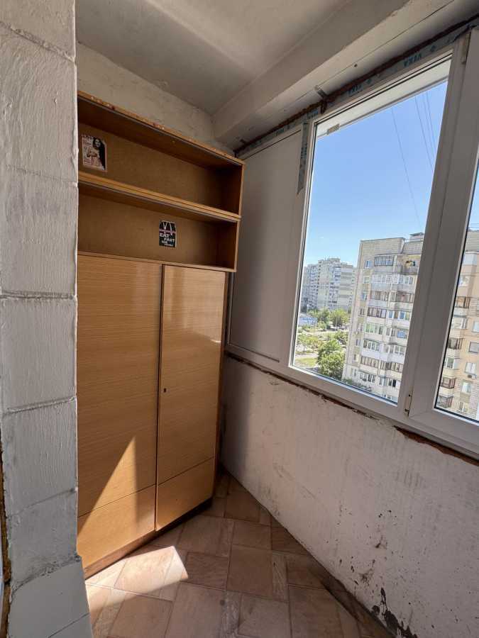 Продажа 4-комнатной квартиры 85.5 м², Михаила Котельникова ул., Драгоманова, 20