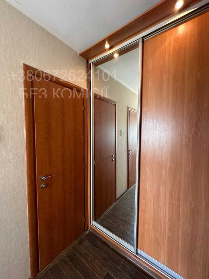 Продажа 2-комнатной квартиры 52 м², Иорданская ул., 2