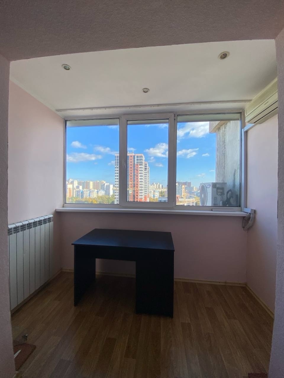 Продаж 2-кімнатної квартири 57 м², Автозаводська вул., 81