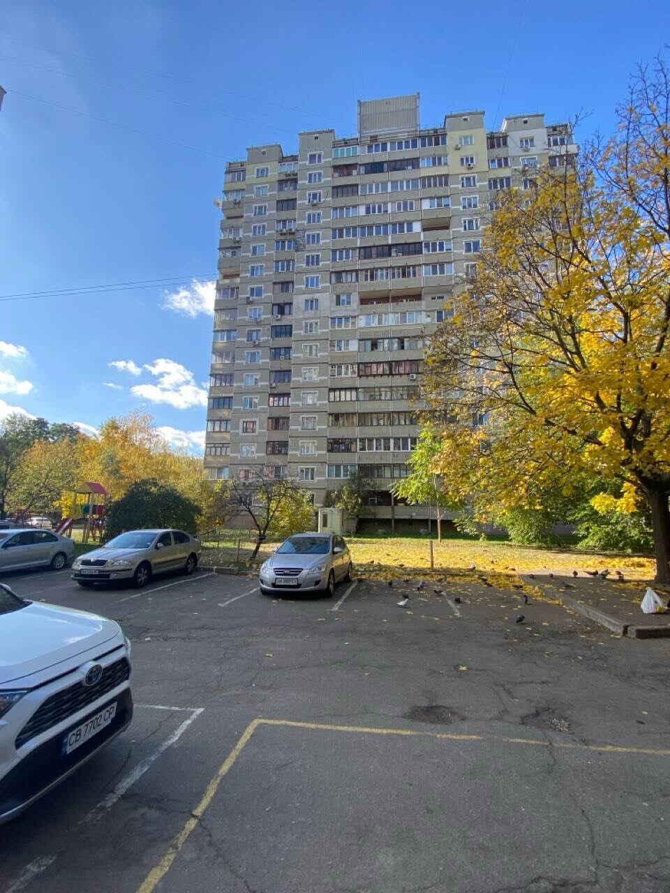 Продаж 2-кімнатної квартири 57 м², Автозаводська вул., 81