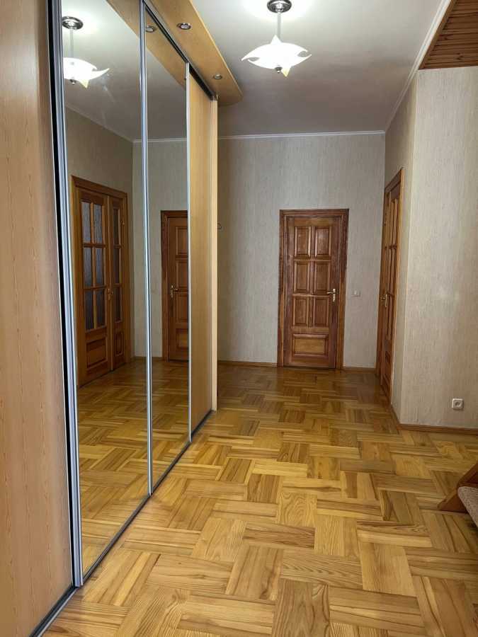 Продаж будинку 194 м², Мнишенка