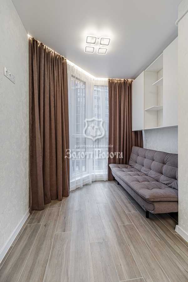 Продажа 1-комнатной квартиры 38 м², улица Миру, 12