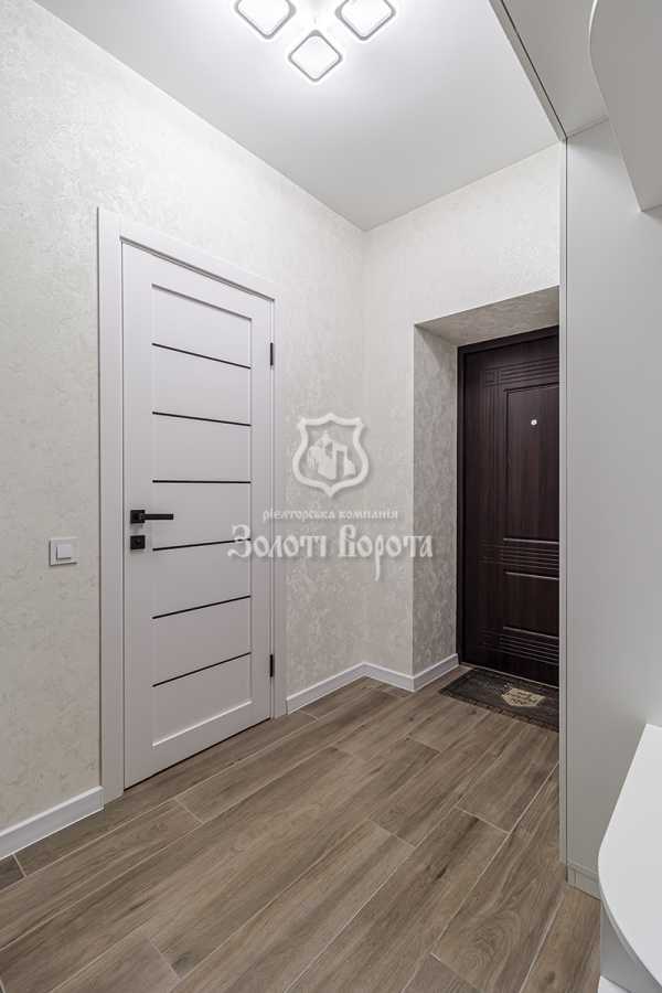 Продажа 1-комнатной квартиры 38 м², улица Миру, 12