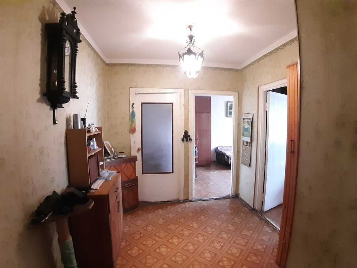 Продажа 3-комнатной квартиры 67.5 м², Апрельская ул., 15