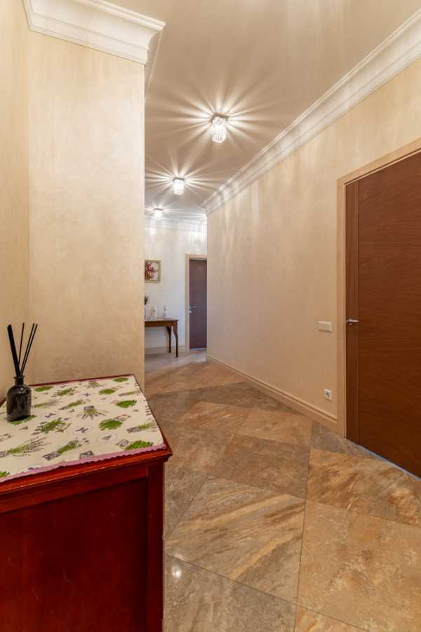 Аренда 3-комнатной квартиры 125 м², Евгения Коновальца ул., 36В