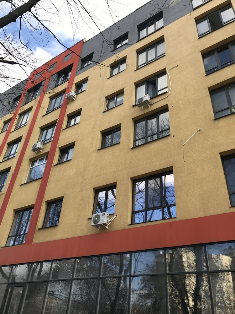 Продаж 3-кімнатної квартири 61.1 м²