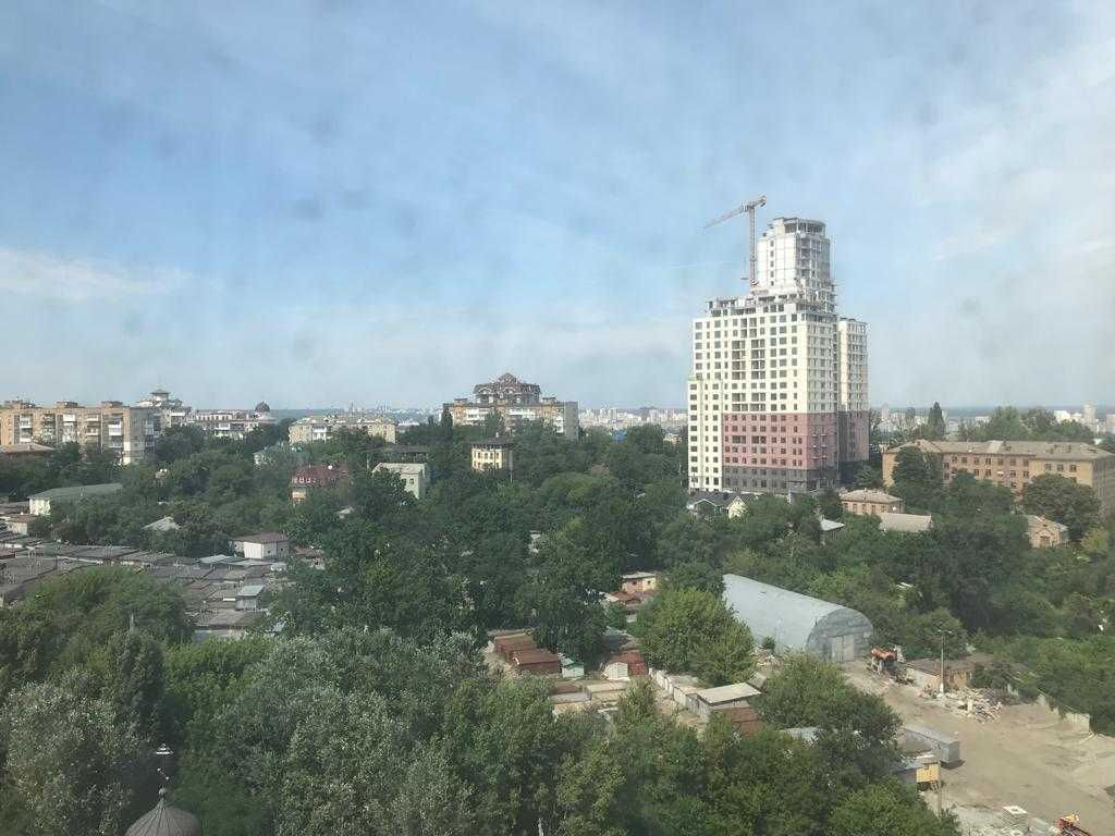 Продаж 3-кімнатної квартири 101.6 м², Багговутівська вул., 25