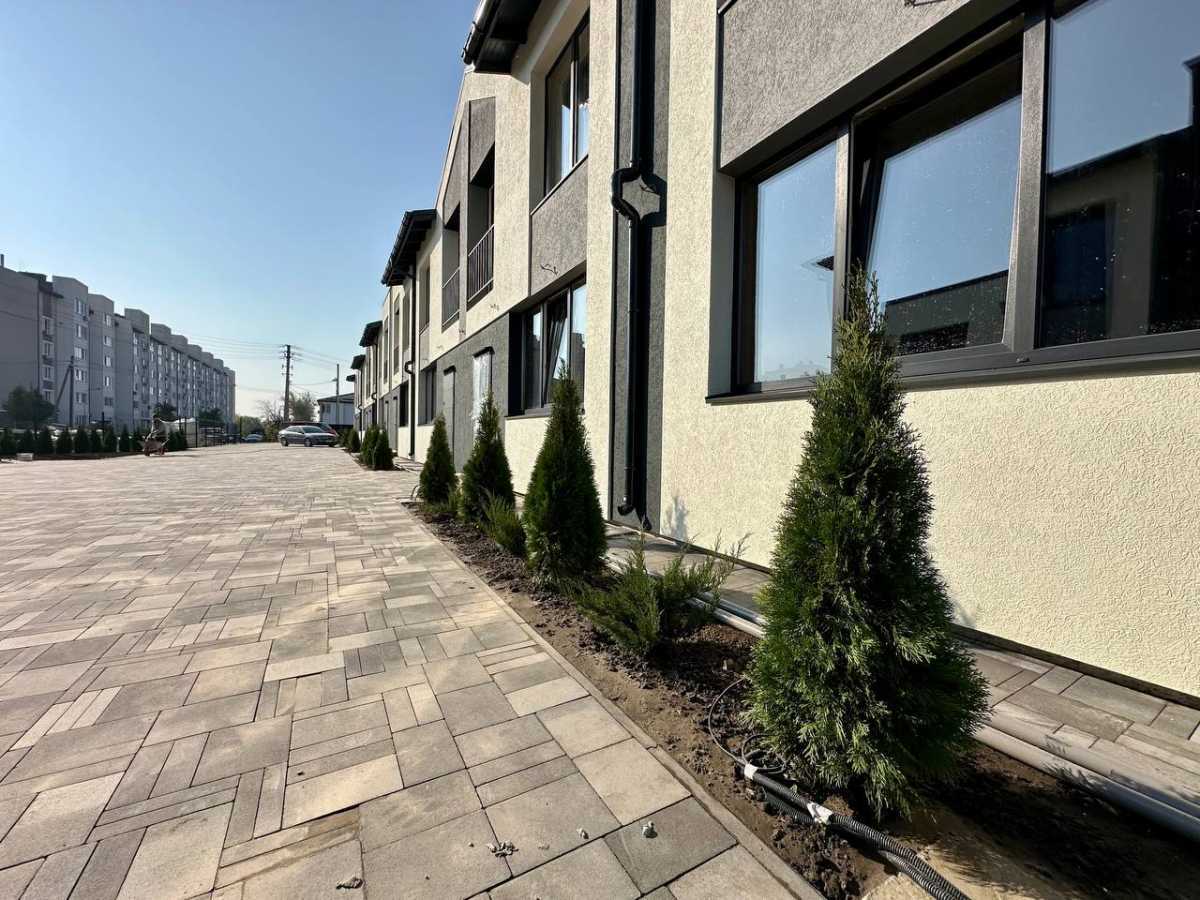 Продажа 3-комнатной квартиры 71 м², Озерная ул., 54