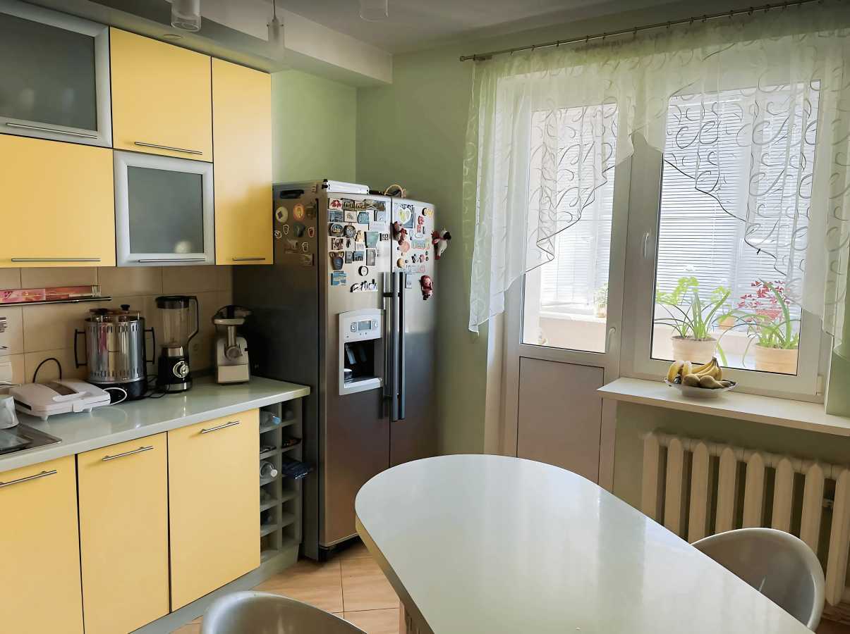 Продажа 4-комнатной квартиры 118 м², Победы просп., 125