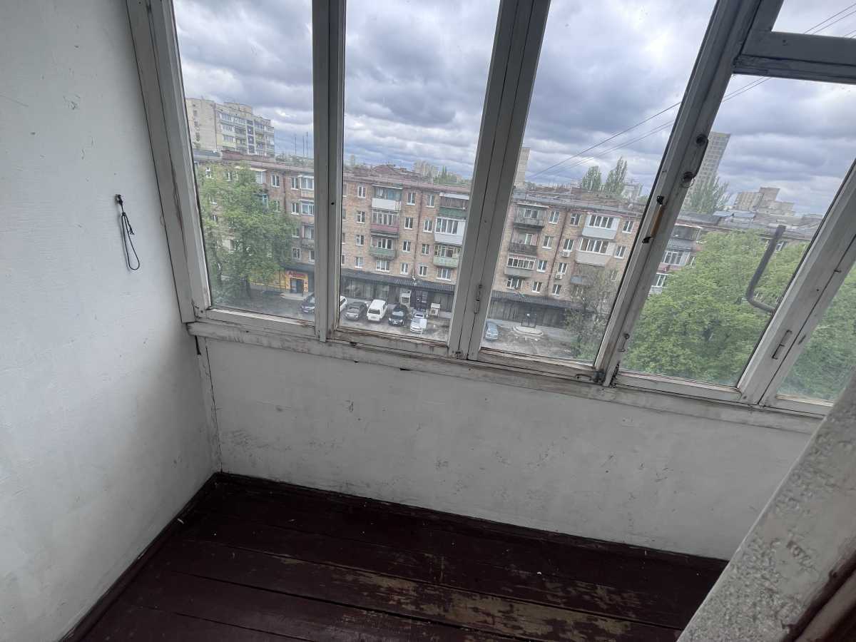 Продажа 3-комнатной квартиры 68 м², Владимира Сальского ул., 8