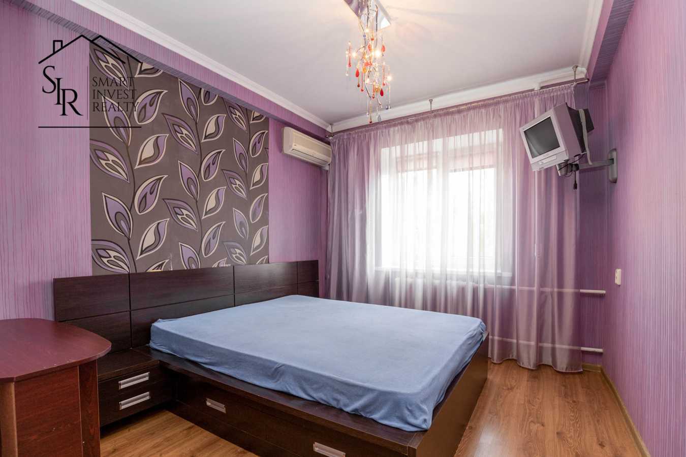 Продажа 3-комнатной квартиры 61 м², Победы просп., 12