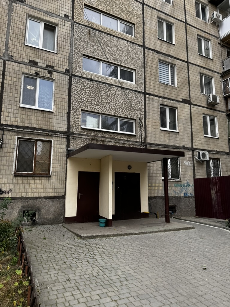 Продаж 2-кімнатної квартири 45.4 м², Калинова вул., 94