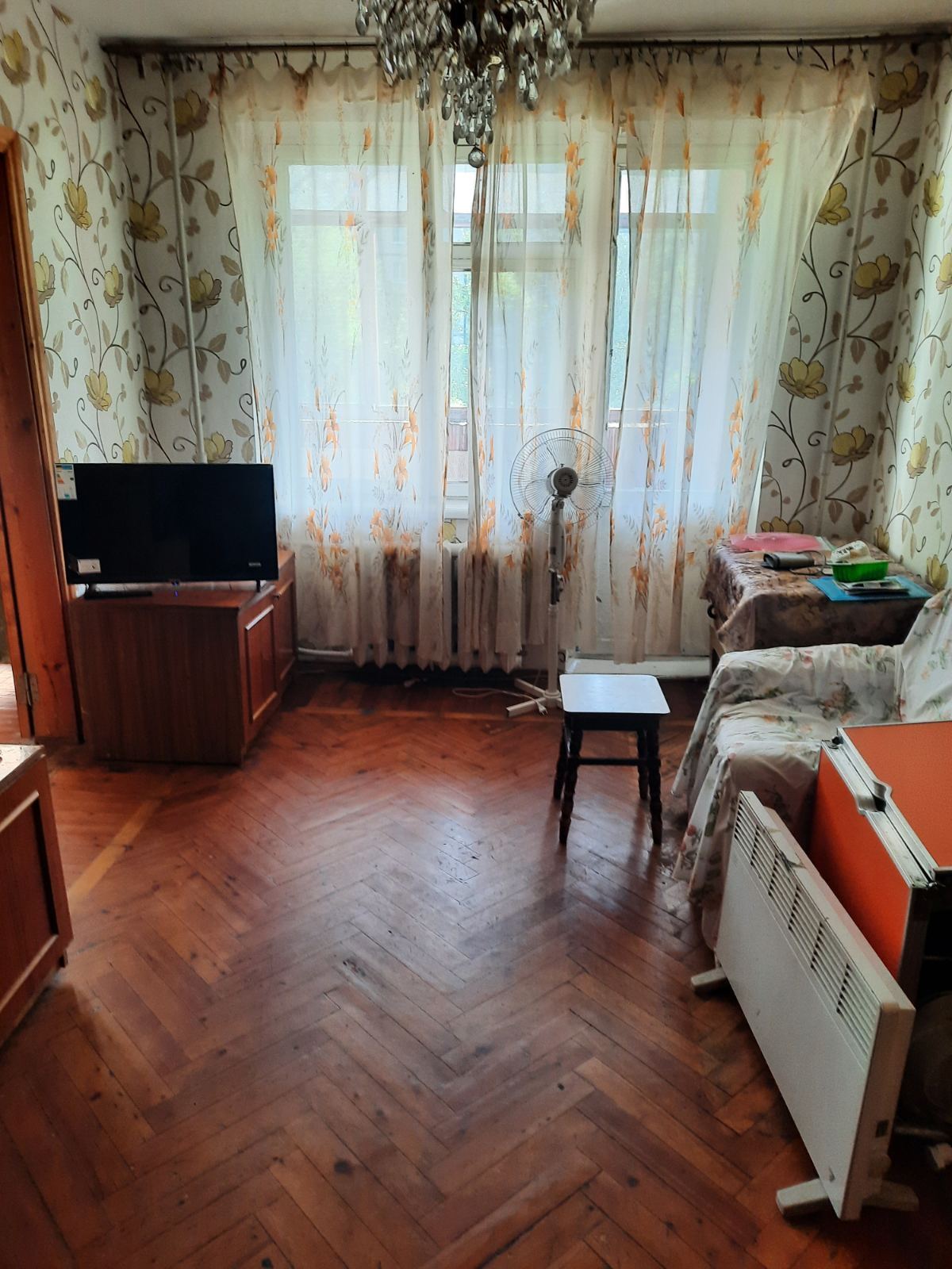 Продаж 3-кімнатної квартири 57 м², Калинова вул., 73