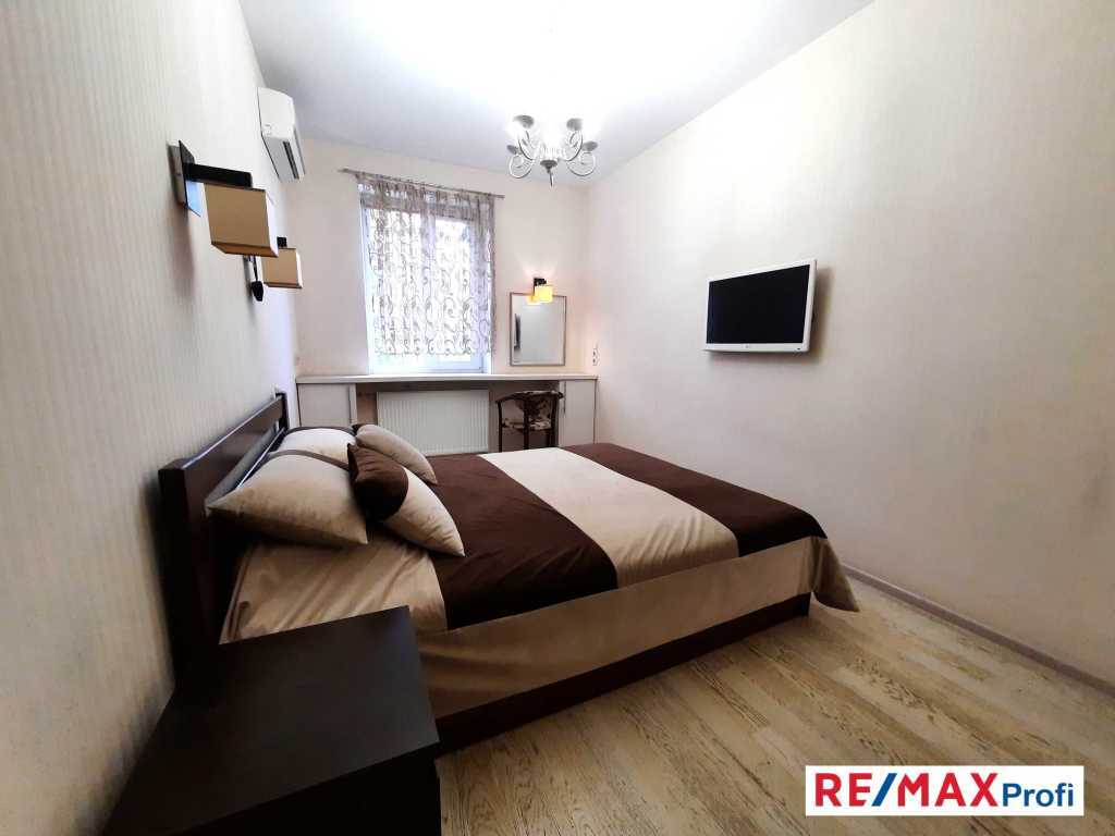 Продажа 3-комнатной квартиры 57 м², Ереванская ул., 29