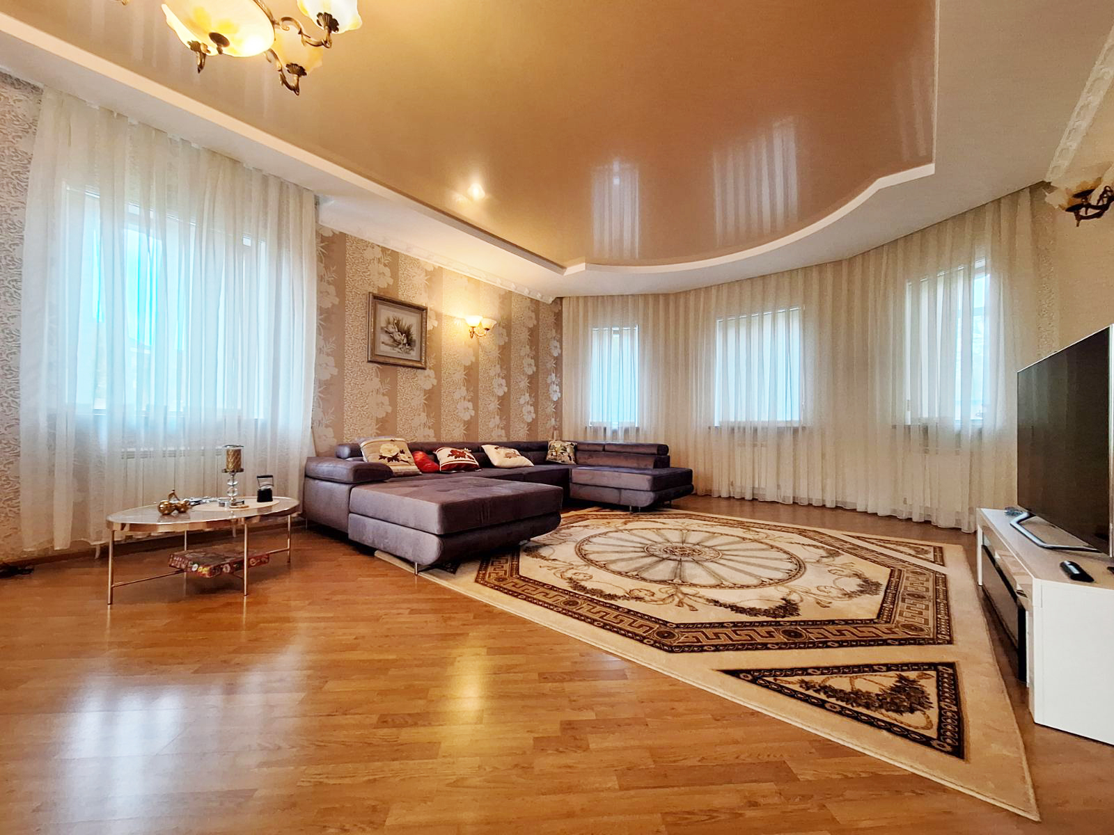 Продаж будинку 180 м²