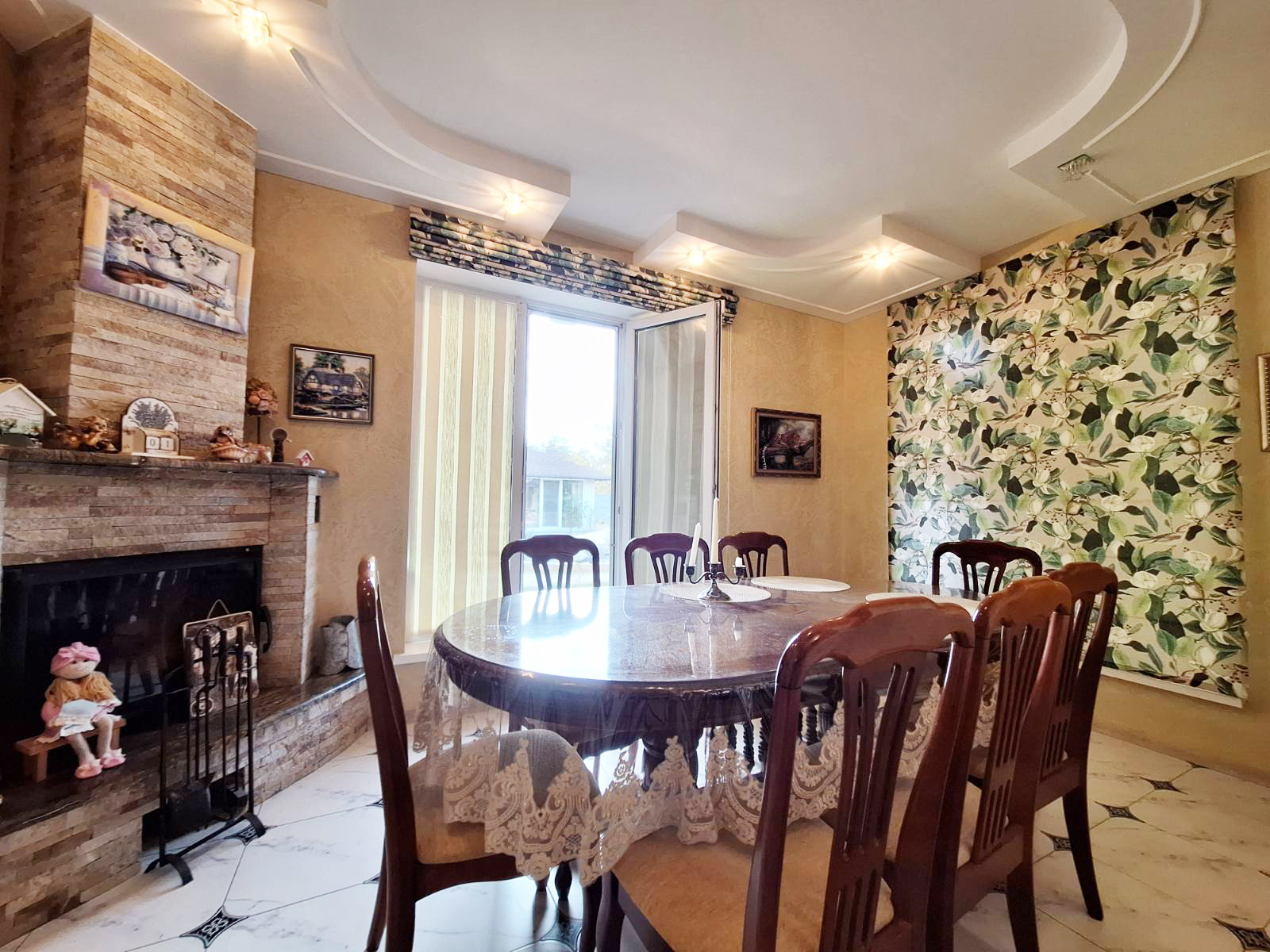 Продаж будинку 180 м²
