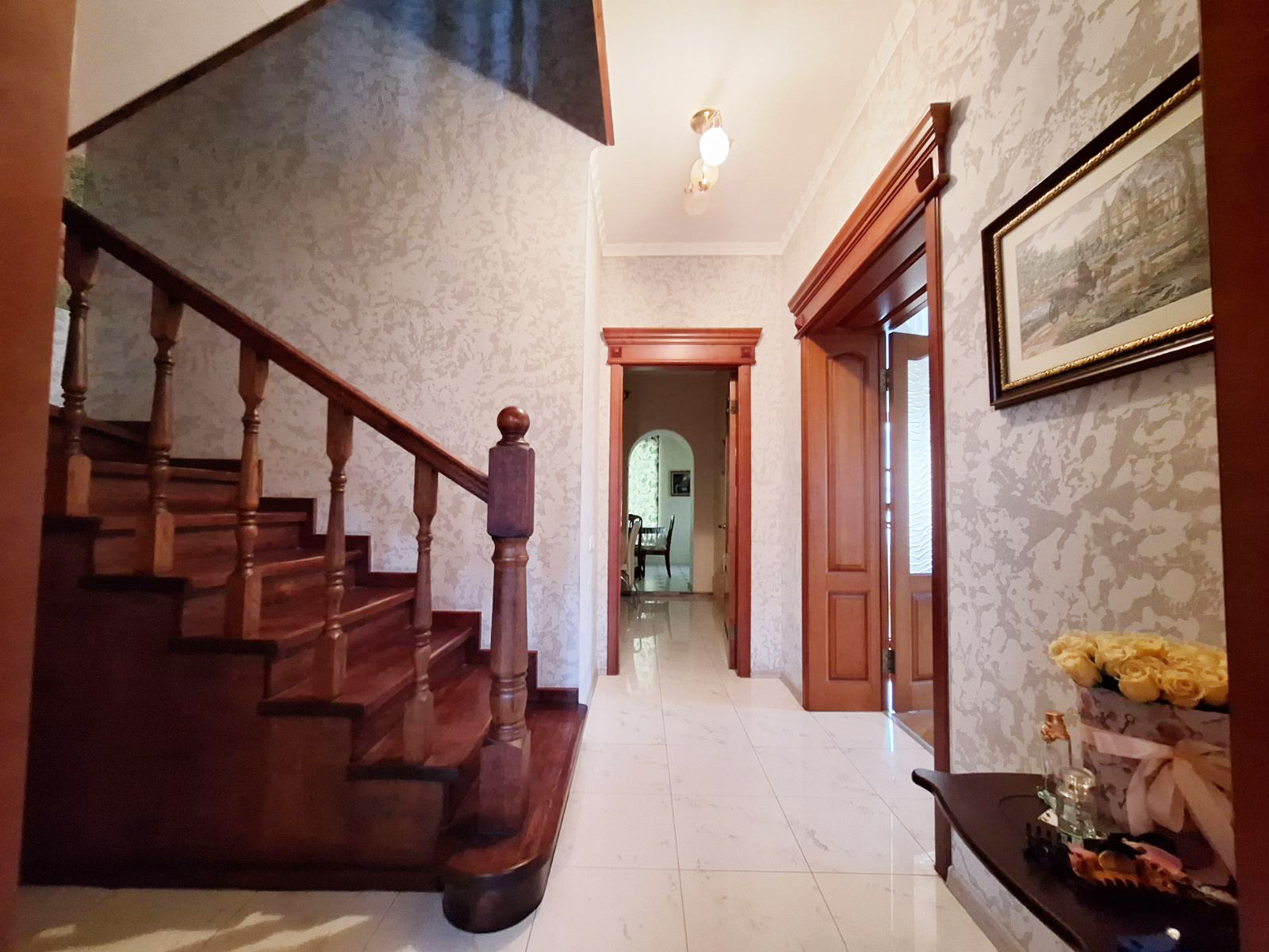 Продаж будинку 180 м²