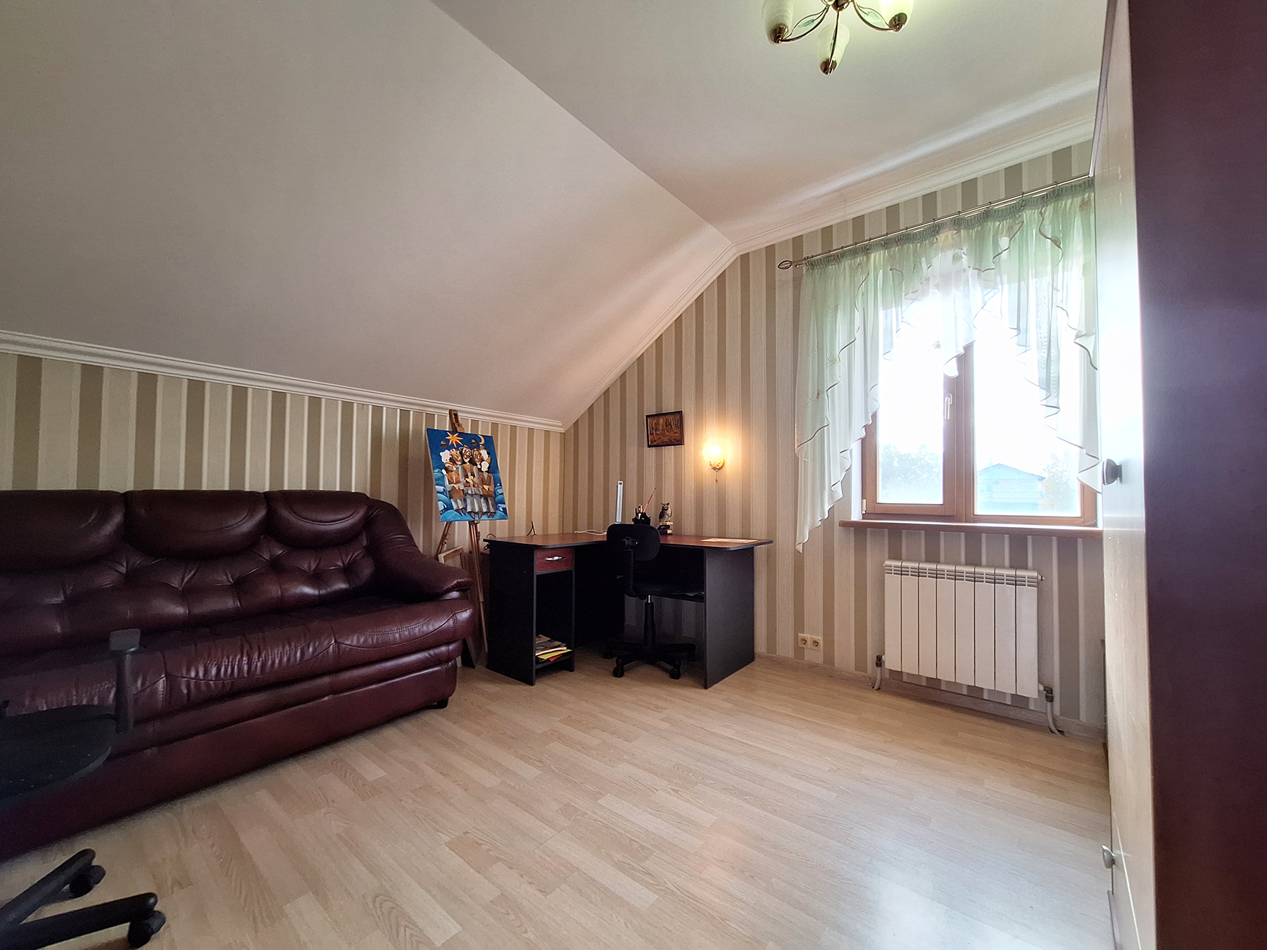 Продаж будинку 180 м²