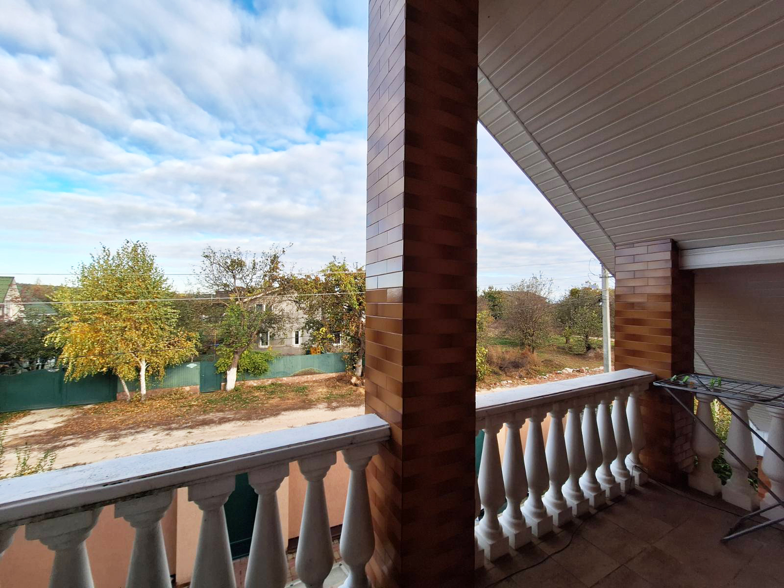 Продаж будинку 180 м²