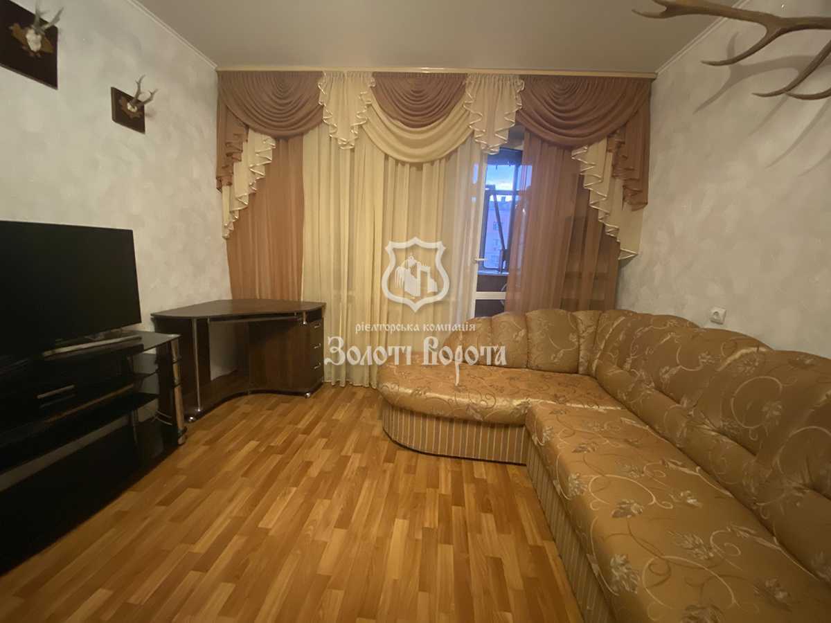 Продажа 3-комнатной квартиры 69 м², Грушевского ул., 3