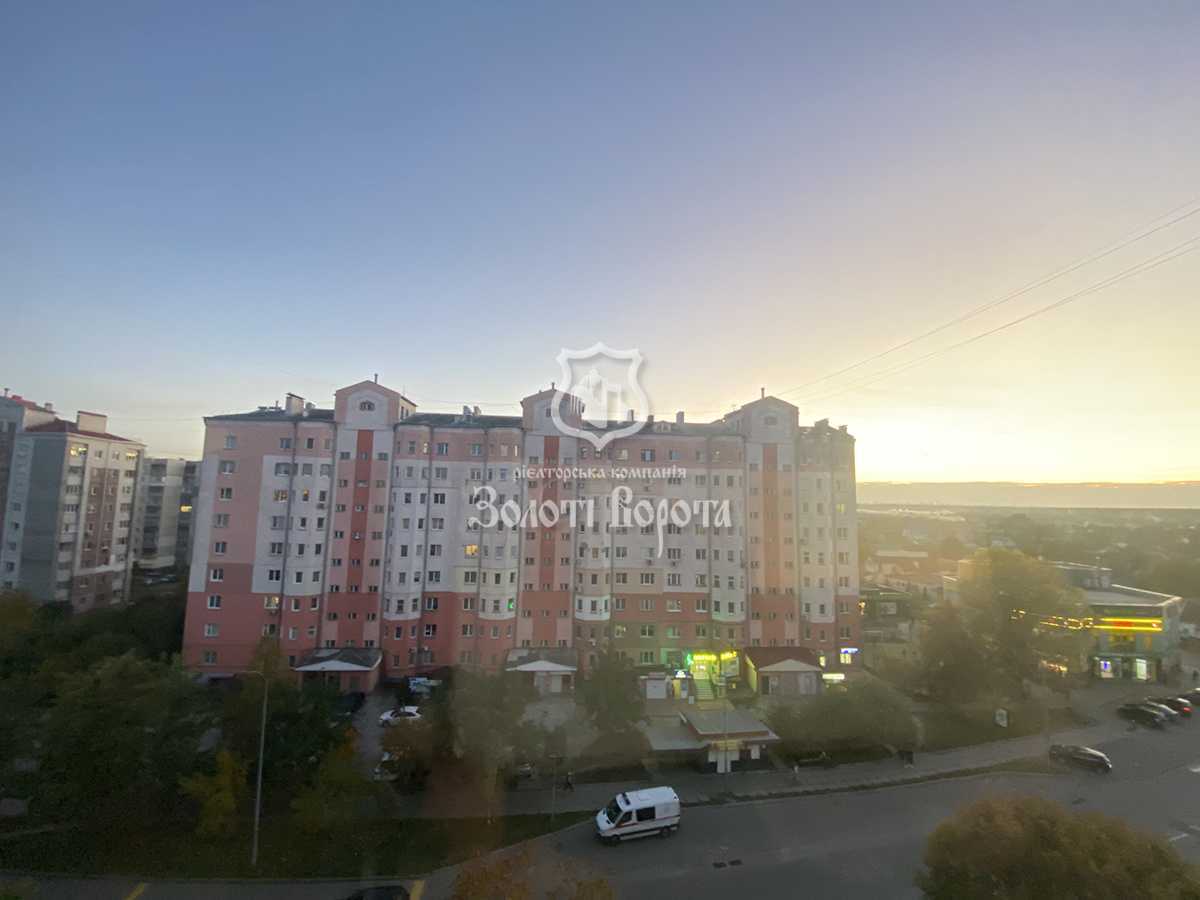 Продажа 3-комнатной квартиры 69 м², Грушевского ул., 3