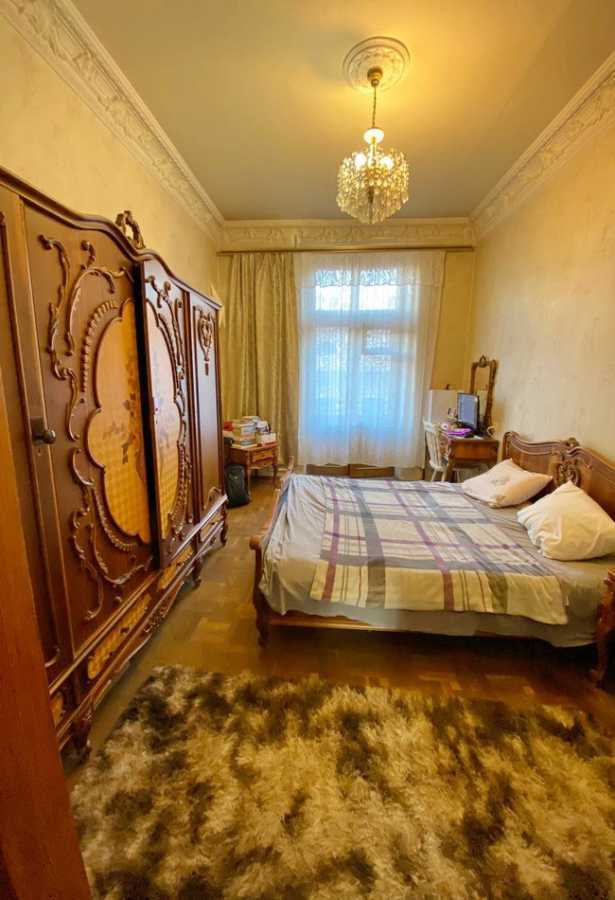 Продаж 2-кімнатної квартири 63 м², Карантинная вул., 14