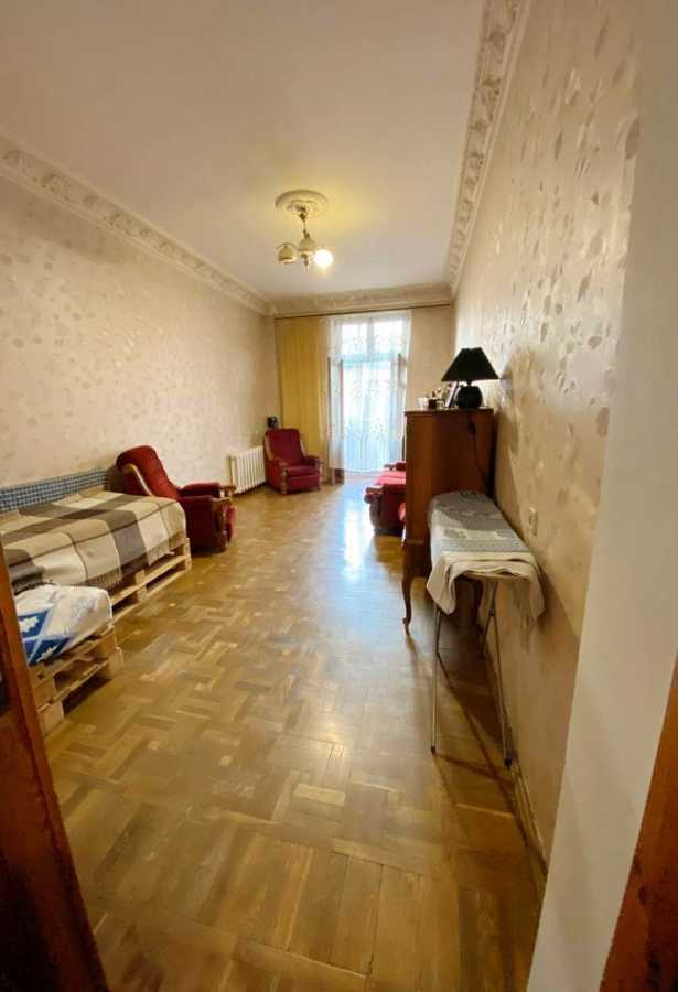 Продаж 2-кімнатної квартири 63 м², Карантинная вул., 14