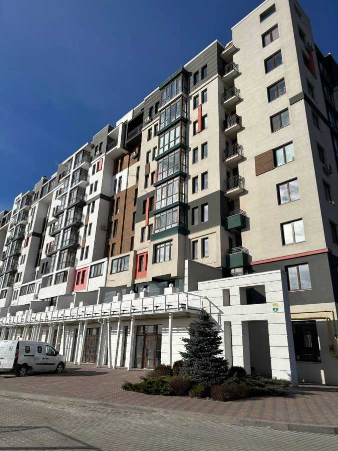 Продажа 2-комнатной квартиры 56 м², Амосова ул., 4