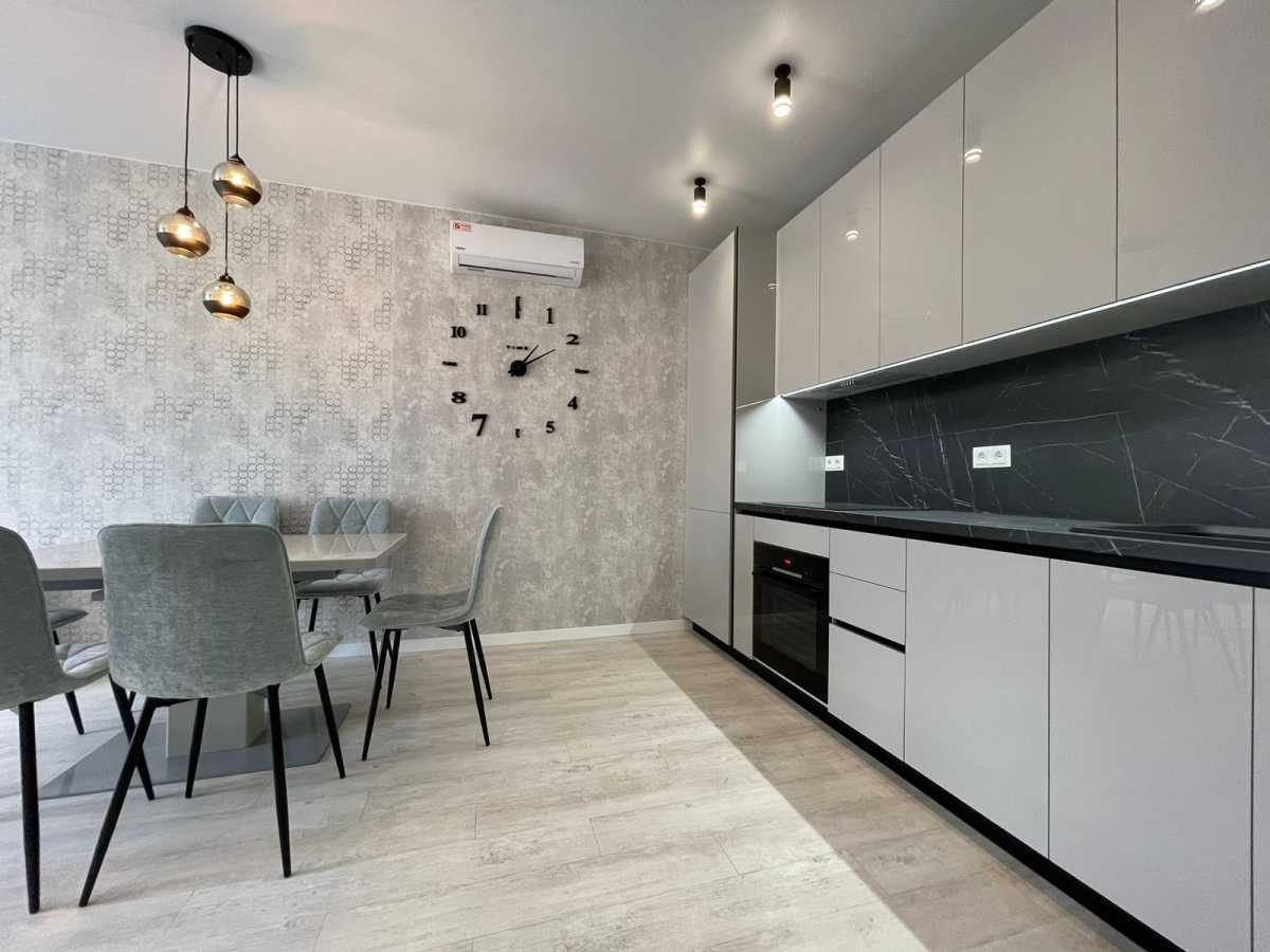 Продажа 2-комнатной квартиры 62 м², Михаила Максимовича ул., 26В