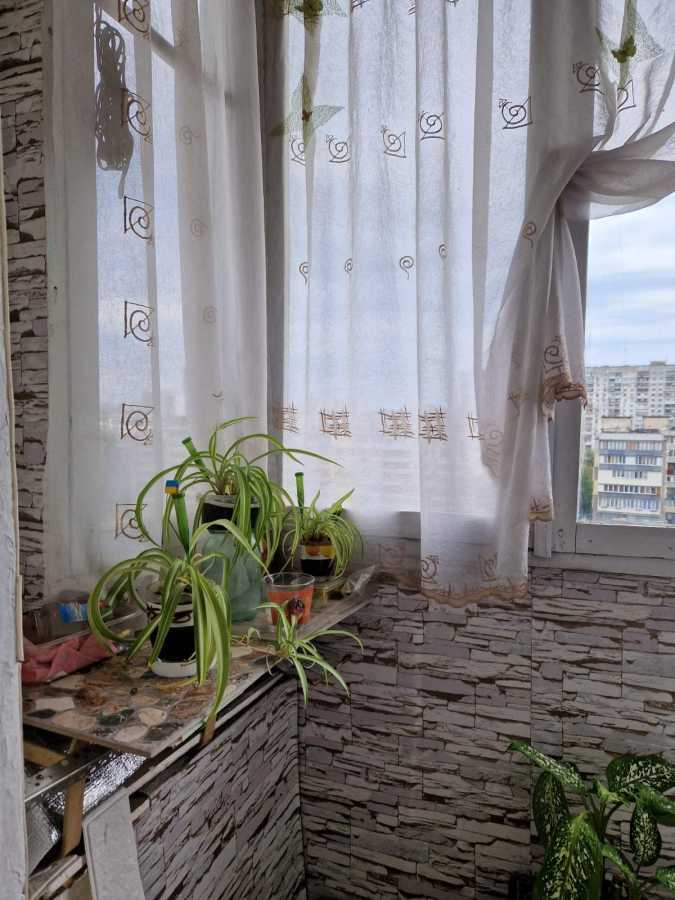 Аренда 2-комнатной квартиры 56 м², Амвросия Бучмы ул., 8