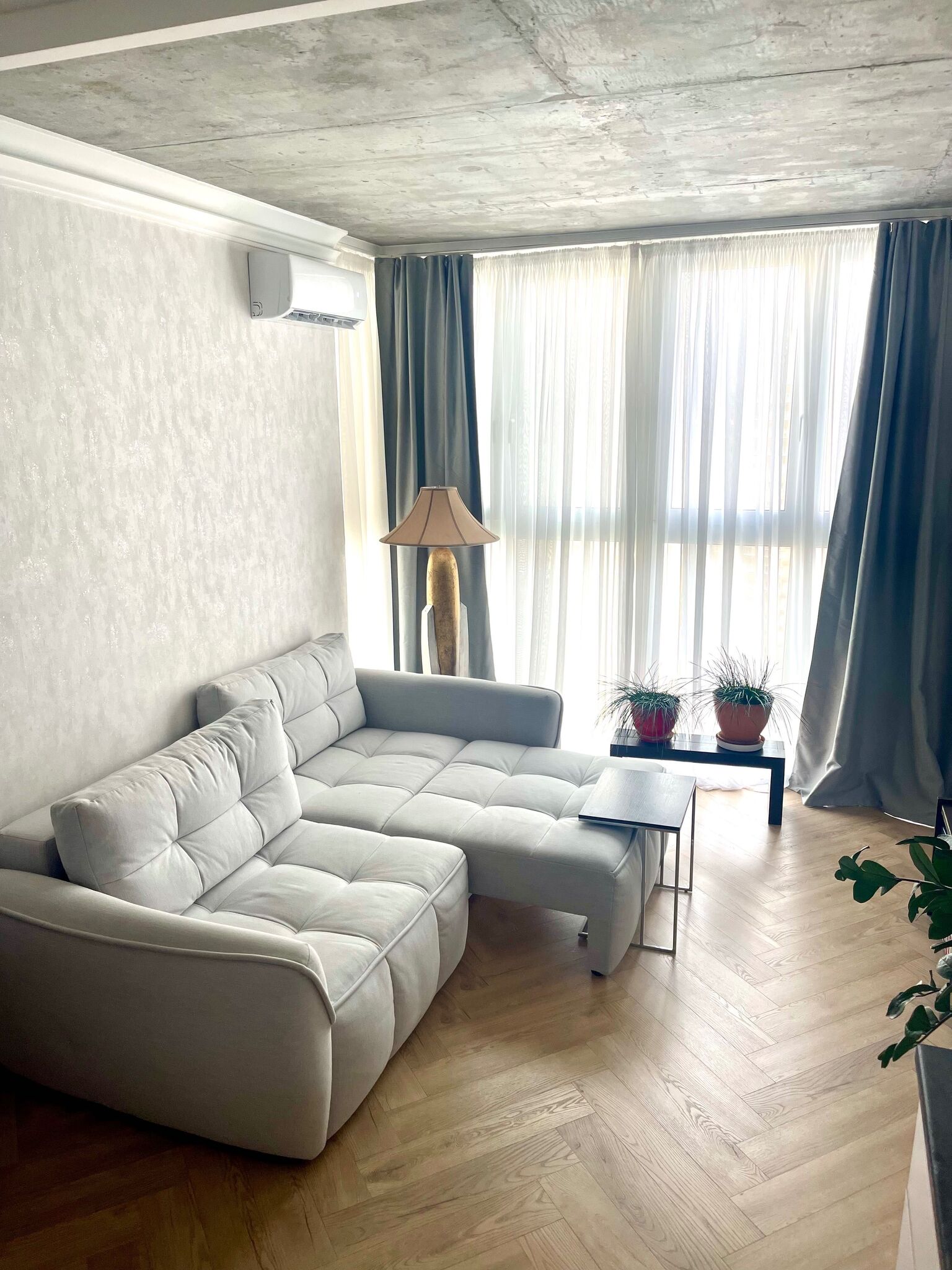 Продаж 1-кімнатної квартири 50 м²