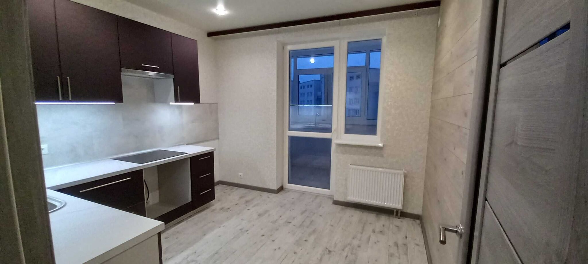 Продаж 2-кімнатної квартири 56 м²