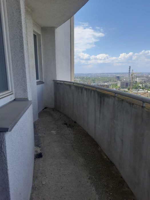 Продаж 2-кімнатної квартири 87 м²